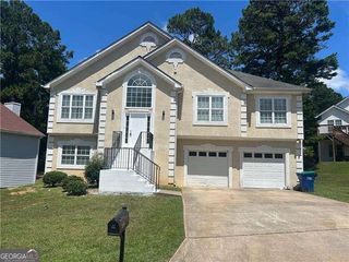 2350 Lake Royale Drive, Riverdale, GA 30296