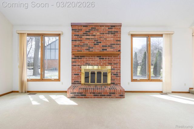 1651 Redbud Drive, Troy, MI 48098