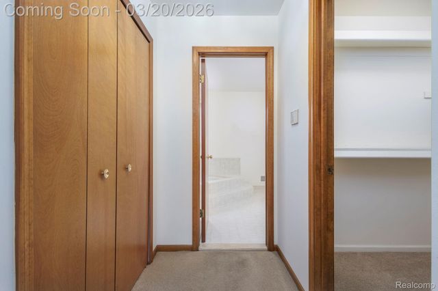 1651 Redbud Drive, Troy, MI 48098