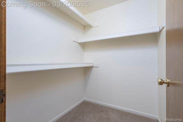 1651 Redbud Drive, Troy, MI 48098