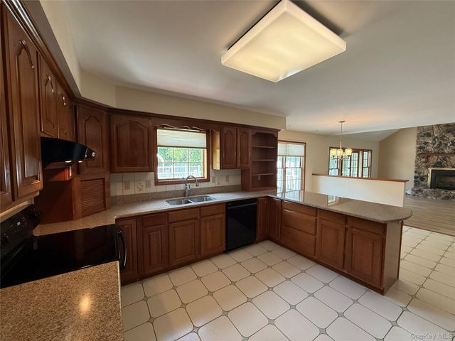 58 Hoose Boulevard, Fishkill, NY 12524