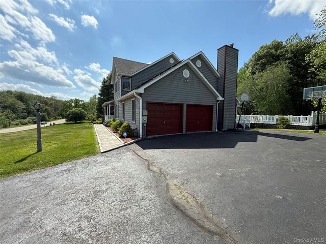 58 Hoose Boulevard, Fishkill, NY 12524