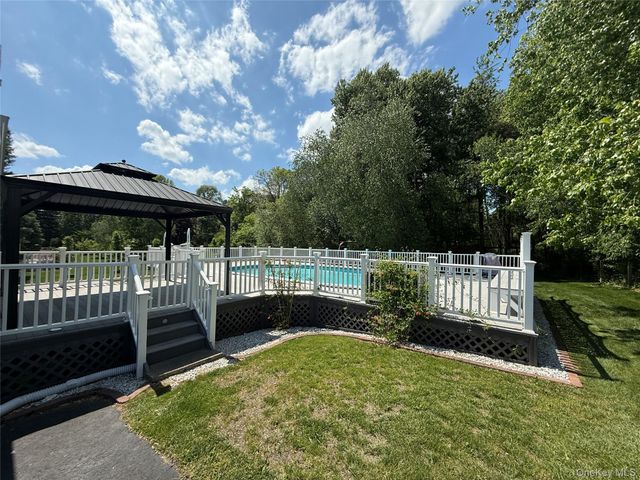 58 Hoose Boulevard, Fishkill, NY 12524