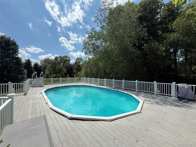 58 Hoose Boulevard, Fishkill, NY 12524