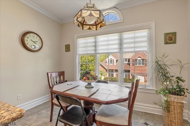 29 Schmidt Cir, Watchung Boro, NJ 07069