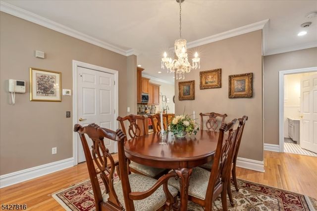 29 Schmidt Cir, Watchung Boro, NJ 07069