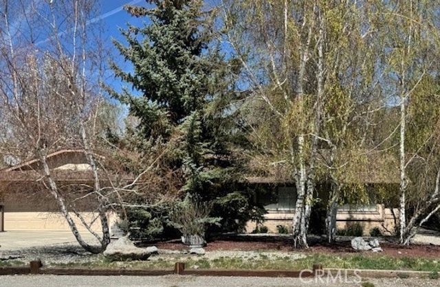 30081 Jamaica Dunes Drive, Tehachapi, CA 93561