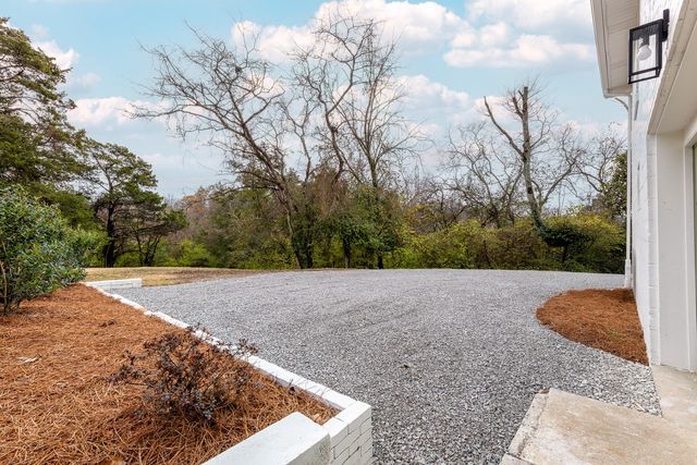 2511 Woodberry Dr, Nashville, TN 37214