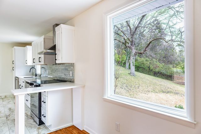 2511 Woodberry Dr, Nashville, TN 37214