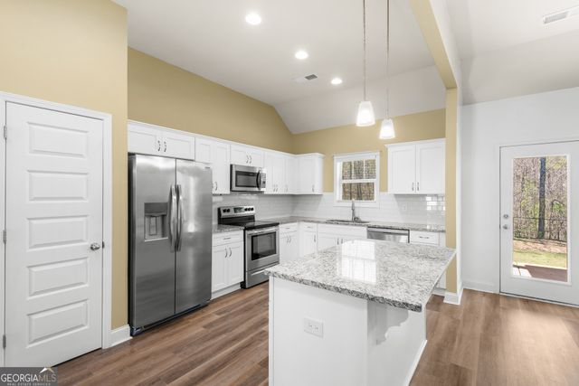 504 Wylderose Lane, Locust Grove, GA 30248