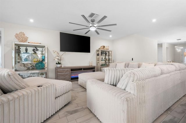 6252 HIDDEN BRANCH DRIVE, Apollo Beach, FL 33572