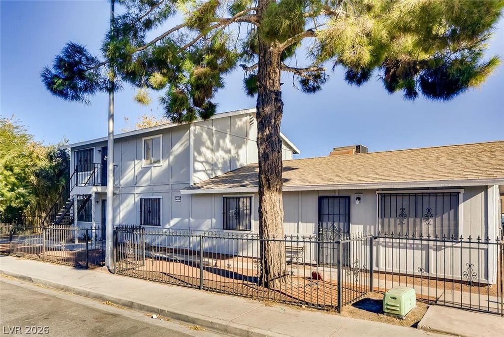 24 Rose Circle A, North Las Vegas, NV 89030