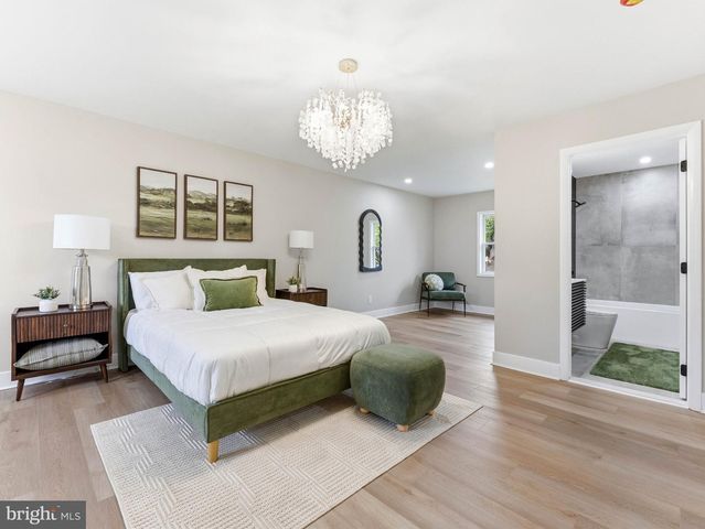 130 W MONROE AVE, Magnolia, NJ 08049
