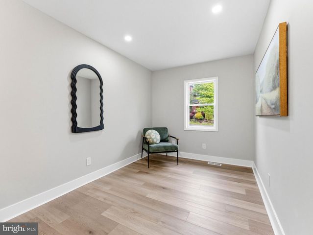 130 W MONROE AVE, Magnolia, NJ 08049