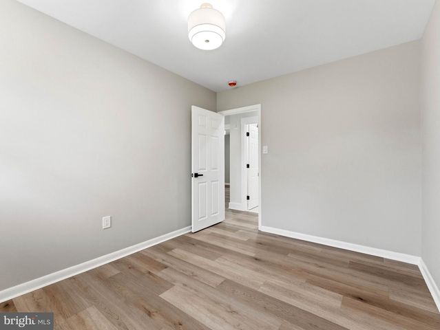 130 W MONROE AVE, Magnolia, NJ 08049