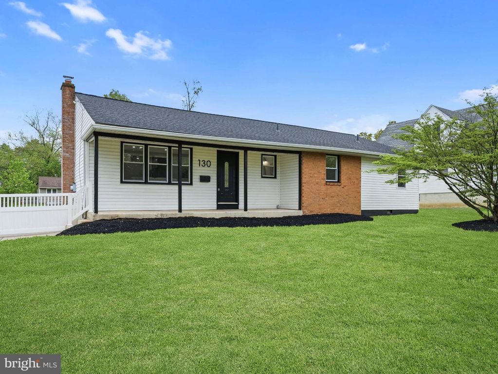 130 W MONROE AVE, Magnolia, NJ 08049