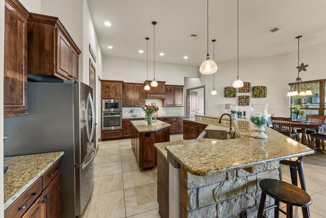 209 Stonehouse DR, Liberty Hill, TX 78642