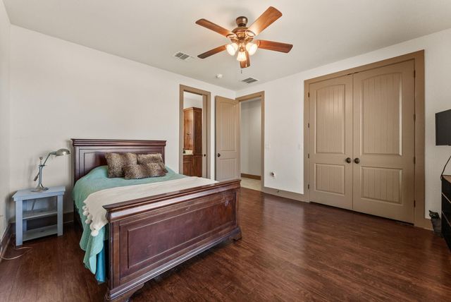 209 Stonehouse DR, Liberty Hill, TX 78642