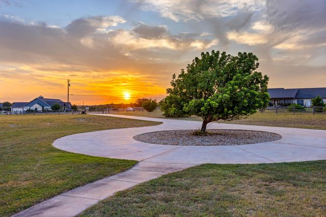 209 Stonehouse DR, Liberty Hill, TX 78642