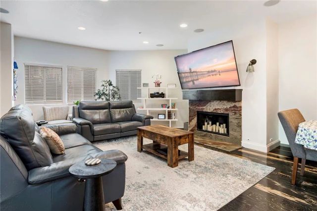 16912 Sims Lane 103, Huntington Beach, CA 92649