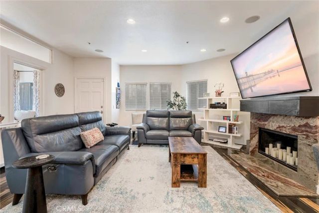 16912 Sims Lane 103, Huntington Beach, CA 92649