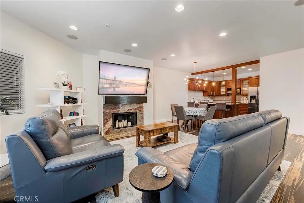 16912 Sims Lane 103, Huntington Beach, CA 92649