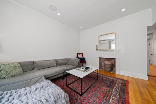 44 Wellsmere 1, Boston, MA 02131