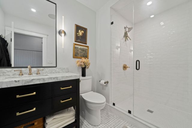 44 Wellsmere 1, Boston, MA 02131
