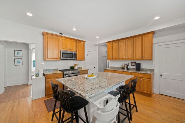 44 Wellsmere 1, Boston, MA 02131