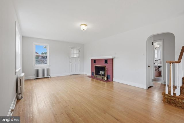 1401 N MARKET ST, Frederick, MD 21701