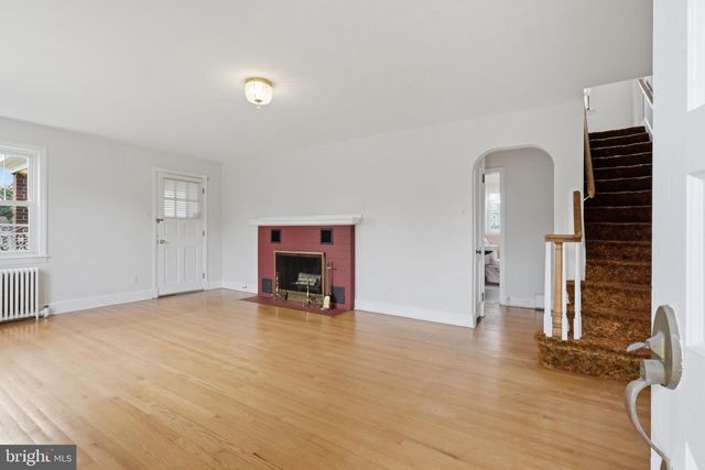 1401 N MARKET ST, Frederick, MD 21701