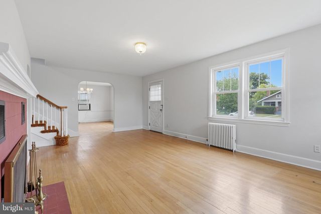 1401 N MARKET ST, Frederick, MD 21701
