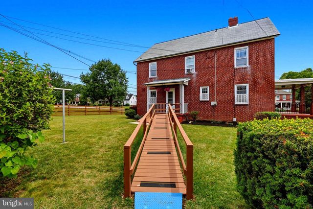 1401 N MARKET ST, Frederick, MD 21701