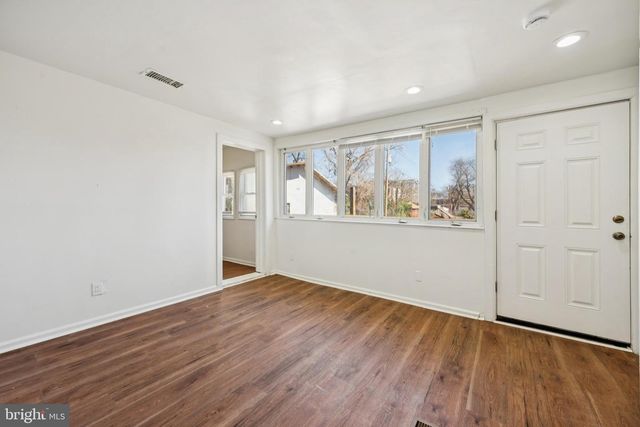 807 SYLVAN ST, Camden, NJ 08104