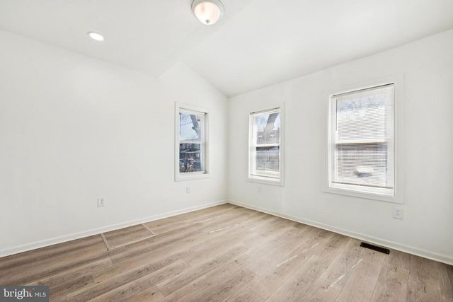 807 SYLVAN ST, Camden, NJ 08104