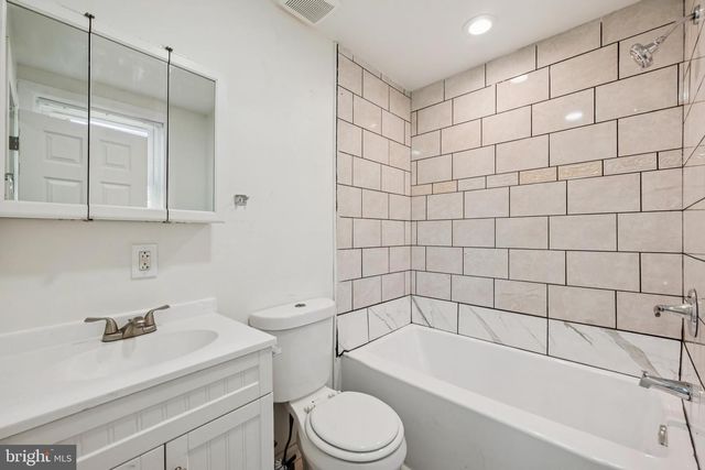 807 SYLVAN ST, Camden, NJ 08104