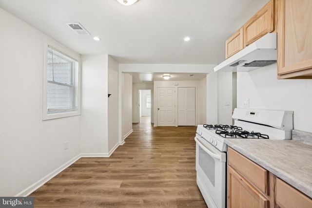 807 SYLVAN ST, Camden, NJ 08104