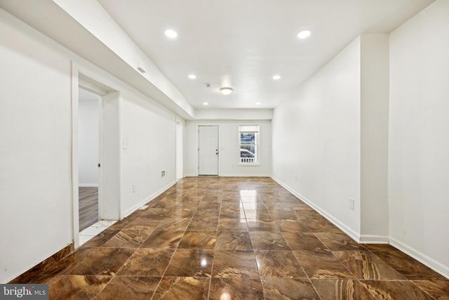 807 SYLVAN ST, Camden, NJ 08104