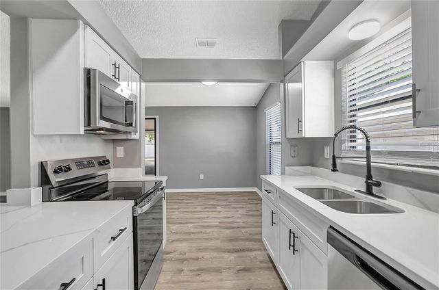 11333 MAYBROOK AVENUE, Riverview, FL 33569