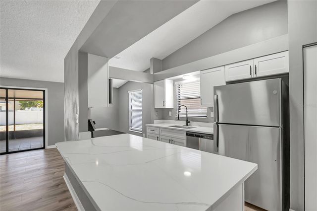 11333 MAYBROOK AVENUE, Riverview, FL 33569