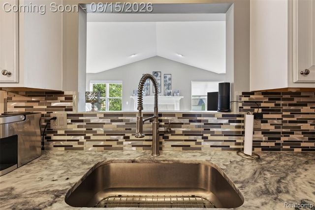 6167 Foxfire Circle, Clarkston, MI 48346