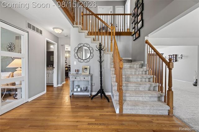 6167 Foxfire Circle, Clarkston, MI 48346