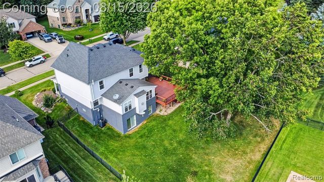 6167 Foxfire Circle, Clarkston, MI 48346