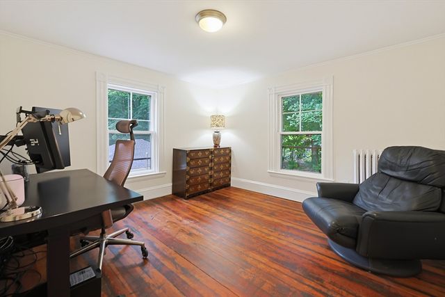 78 Franklin St, Wrentham, MA 02093
