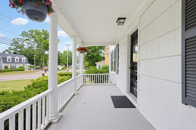 78 Franklin St, Wrentham, MA 02093