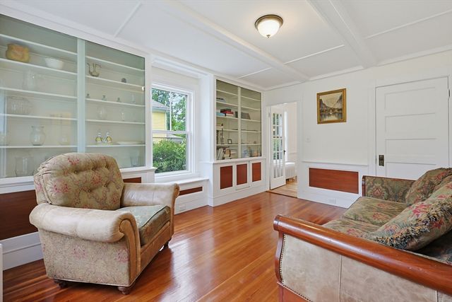 78 Franklin St, Wrentham, MA 02093