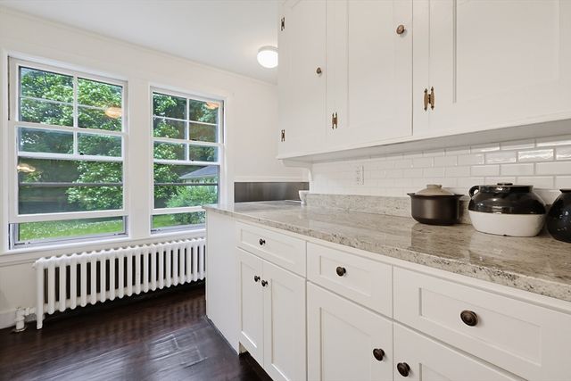 78 Franklin St, Wrentham, MA 02093