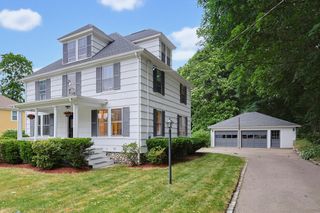 78 Franklin St, Wrentham, MA 02093