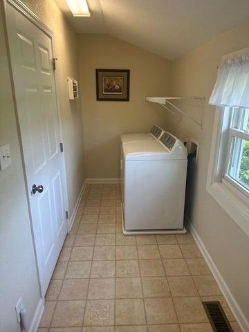 9242 Asheville Highway, Knoxville, TN 37924