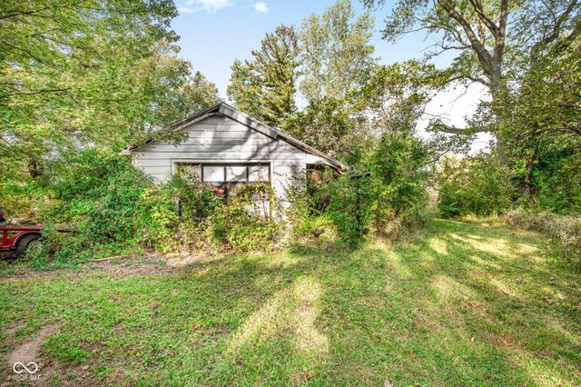 729 N County Road 900 E, Avon, IN 46123